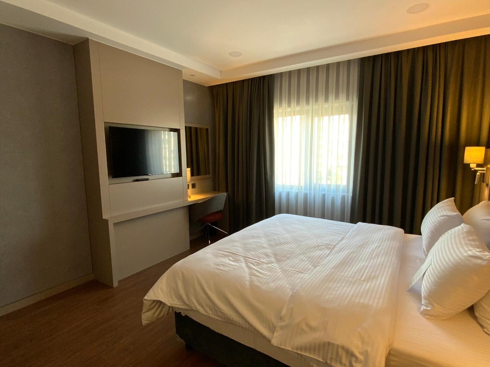 Ramada By Wyndham Adiyaman Hotel Bagian luar foto
